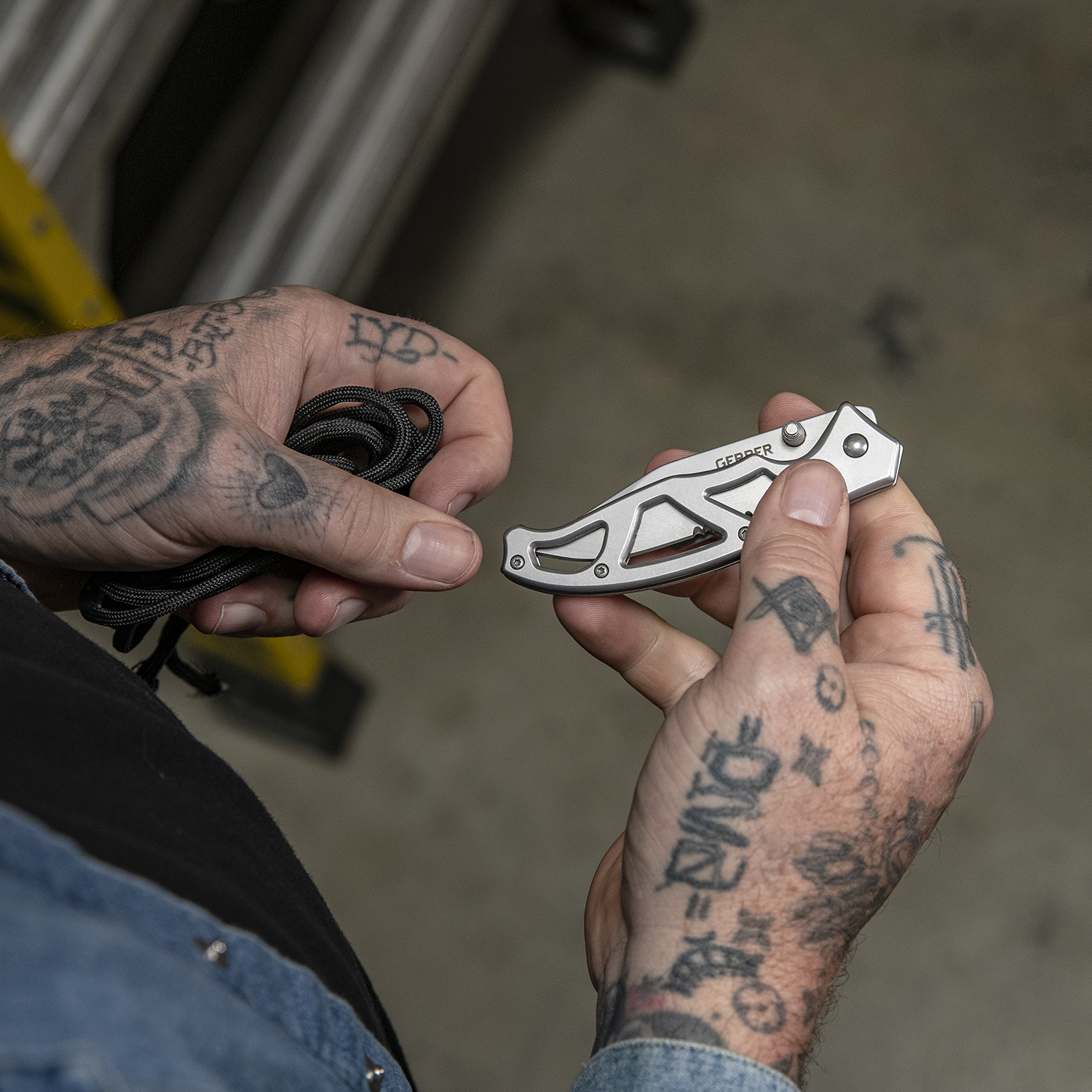 Navaja Plegable con Clip Gerber Paraframe I Acero Filo Dentado